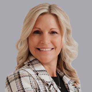 Jen Mace, Chief Operations Officer at Summit Commercial Real Estate Group