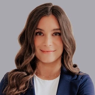 Julie Kissler, Associate Director at Summit Commercial Real Estate Group